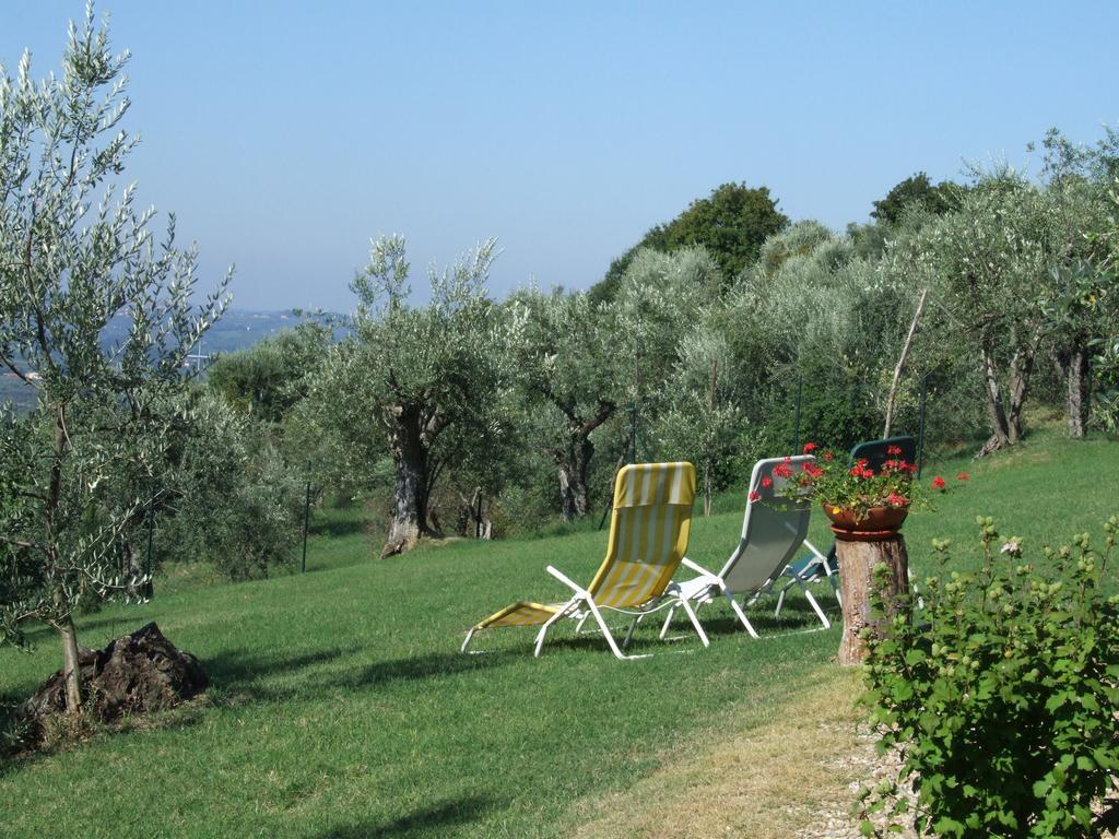 Villa Nobili B&B באנו א-ריפולי מראה חיצוני תמונה